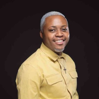 Kelvin Momo Abangani Mp3 Download
