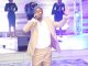 Aiisuka Ngihlale Naye Mp3 Download
