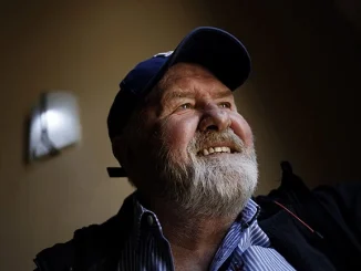 Leon Schuster Net Worth
