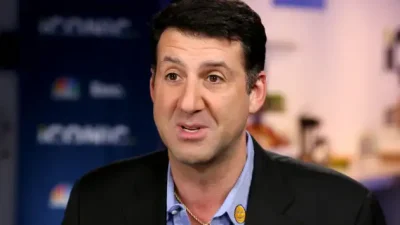 Aaron Krause Net Worth